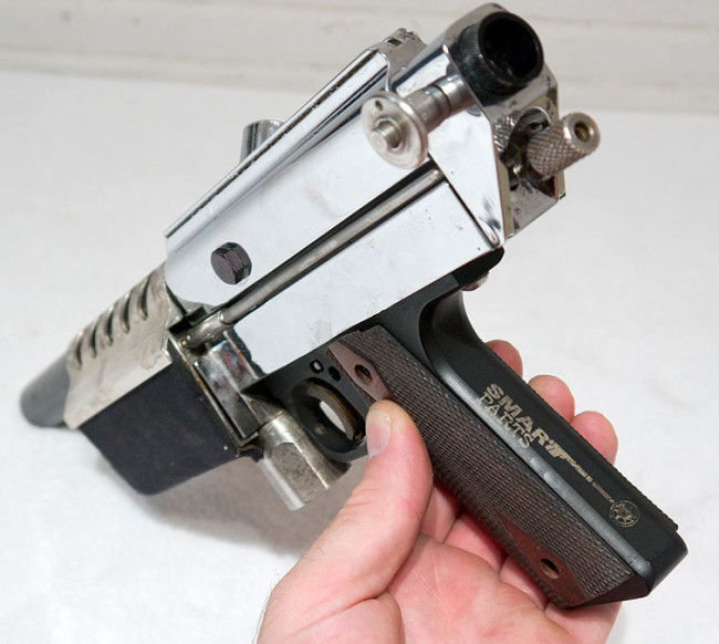 Back of minicocker with smart parts engraving