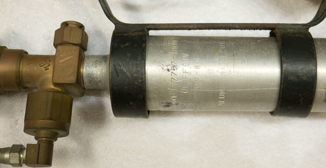 10oz Thermo tank mounted below the Pump Twist Dual