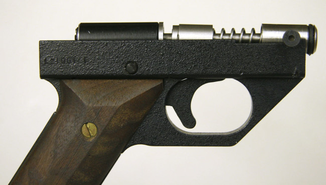 Side view of receiver, valve / piercer and internals.