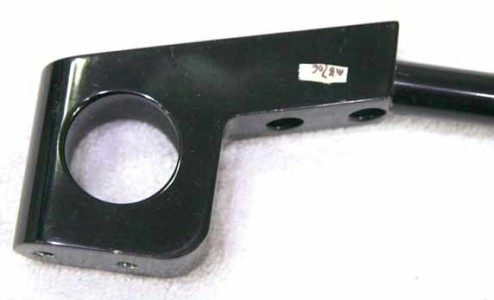 Left side view of the P mounting bracket.