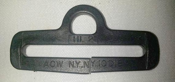 ACW clip that attaches Strap to Idema mask clip.