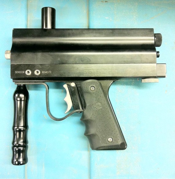 Left side photo of Cyber 9K.