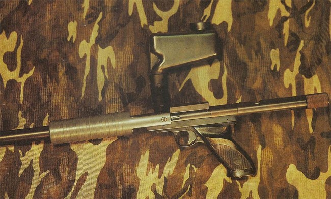 Close up scan of the Aerostar Econolite, scanned from the October 1990 issue of Paintcheck.