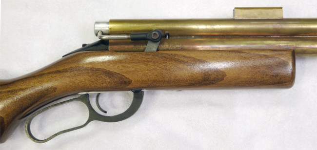 Right side view of KL-20's receiver profile.