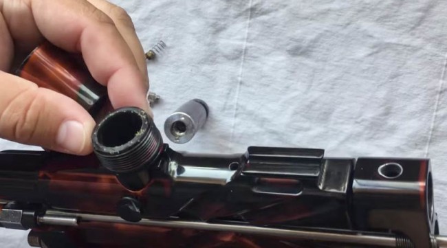 Feedneck on this Freeflow Lotus body.