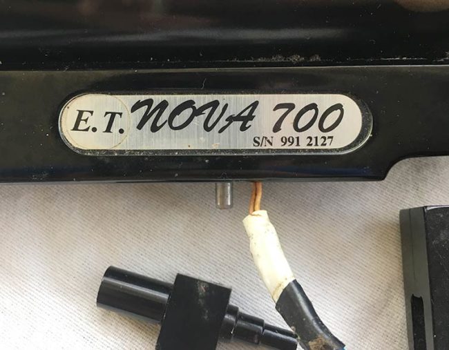 E.T. (Electronic Trigger) Nova 700 Rail badge.