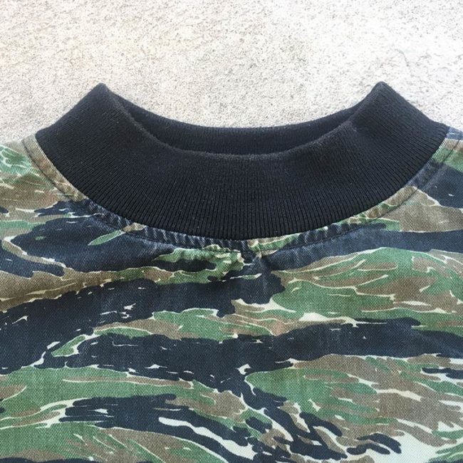 Thick elastic collar and cuffs are similar to standard Renegades but a uses a finer elastic.